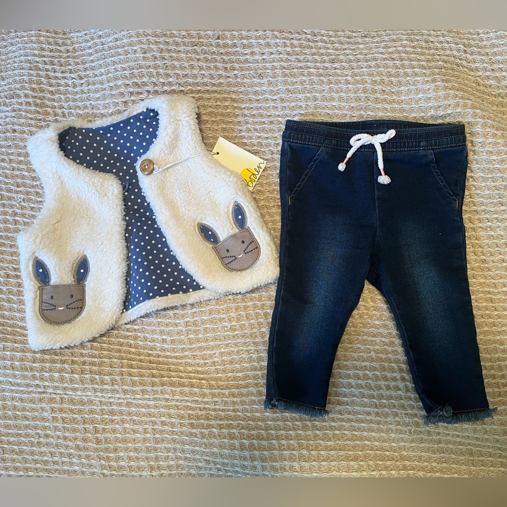 ❌❌SOLD❌❌Baby Boden Bunny Vest 3-6 Months